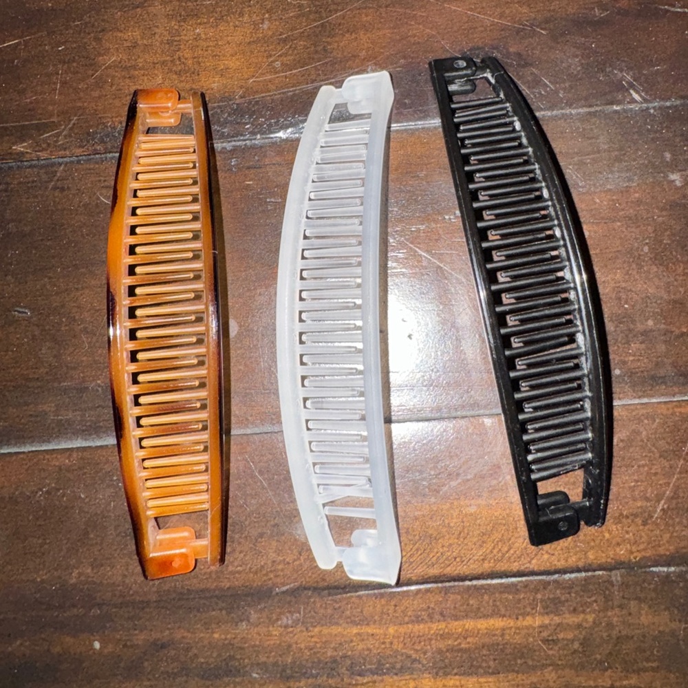 Banana clips.